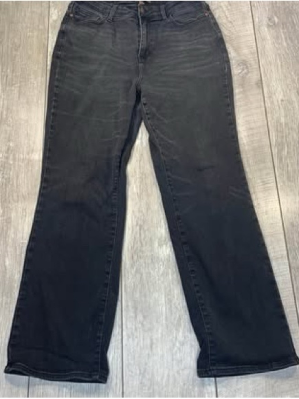 Judy Blue medium black wash jeans Women’s 
Plus size. Size 16W